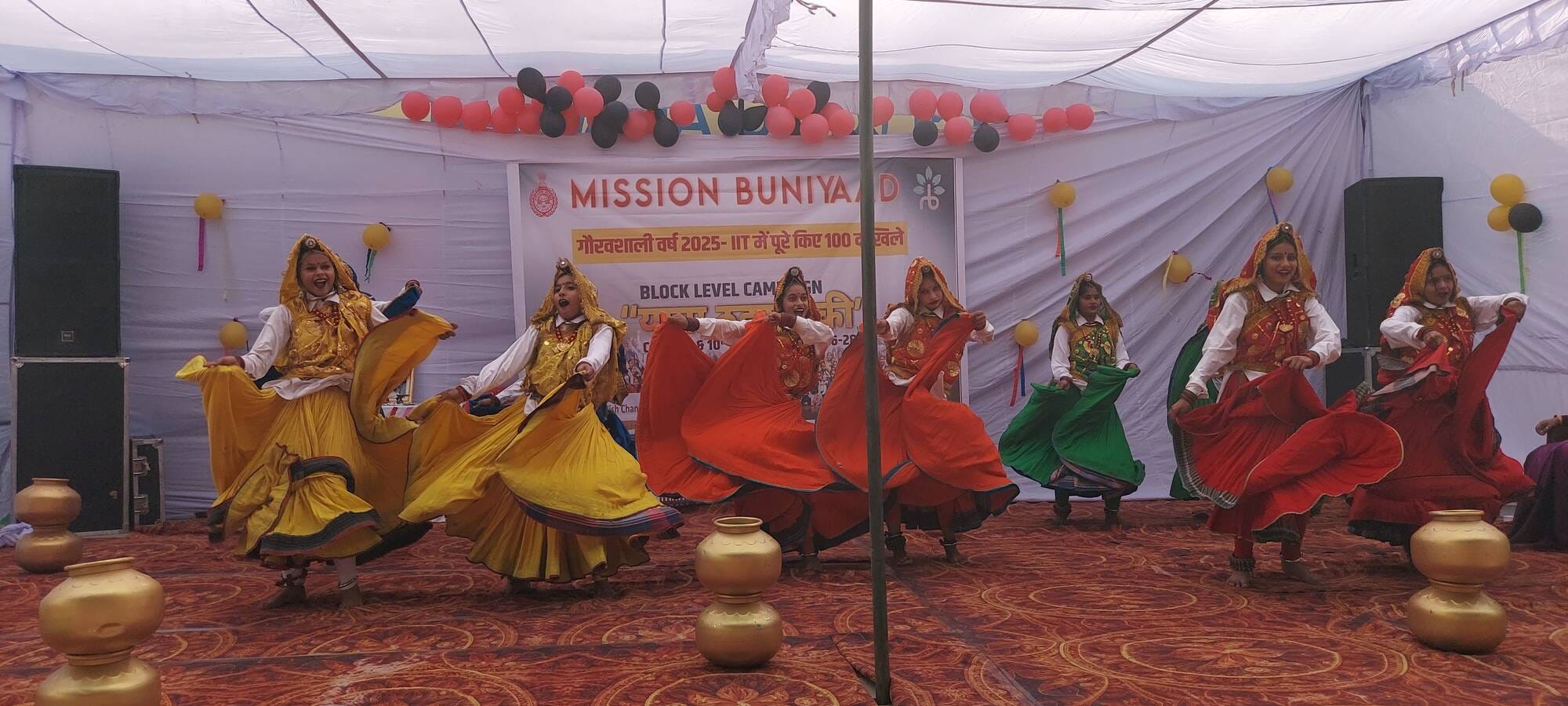 20जेएनडी20 : विद्यार्थियों को संबोधित करते हुए जिला शिक्षा अधिकारी रोहतास वर्मा। संवाद।