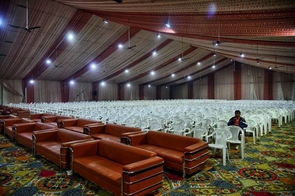 डिफेंस एक्सपो मैदान में जंबूरी की तैयारियों की चमक दिखाई दी। बृहस्पतिवार को रात करीब 11 बजे दूध