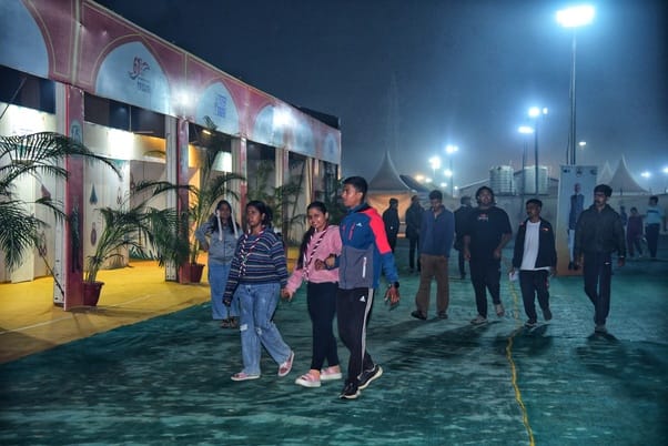 डिफेंस एक्सपो मैदान में जंबूरी की तैयारियों की चमक दिखाई दी। बृहस्पतिवार को रात करीब 11 बजे दूध