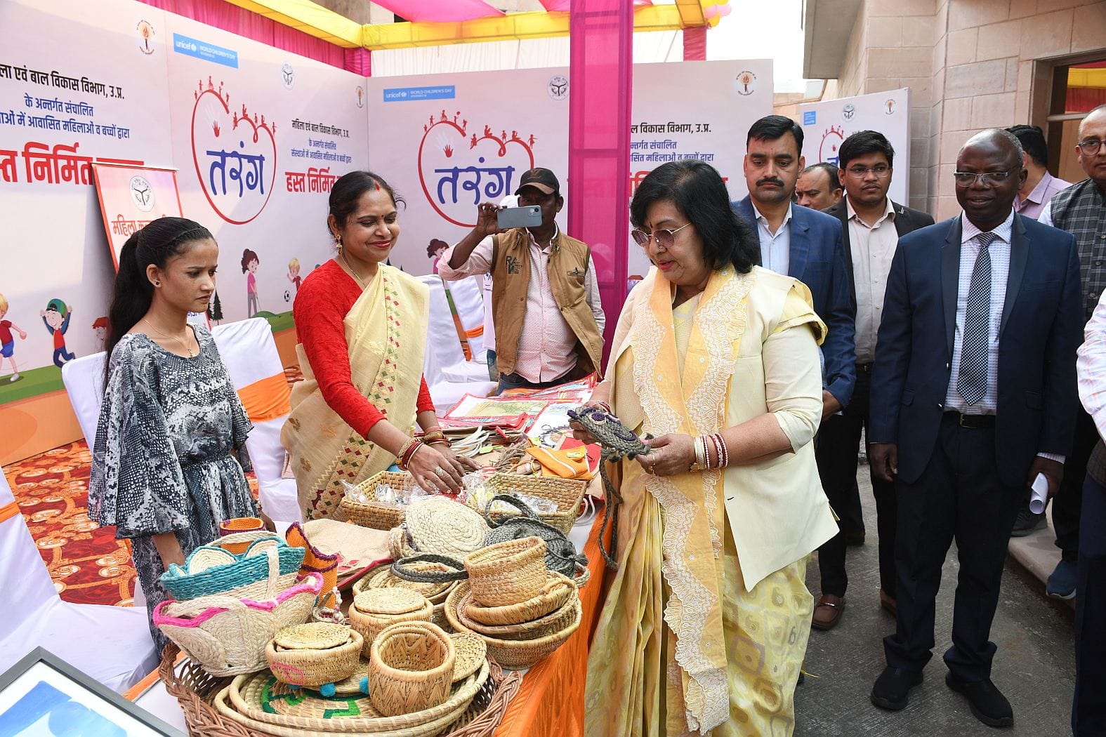 गोमतीनगर स्थित भागीदारी भवन में बृहस्पतिवार को आयोजित भव्य सम्मान समारोह। गोमतीनगर स्थित भागीदारी भवन में बृहस्पतिवार को आयोजित भव्य सम्मान समारोह।
