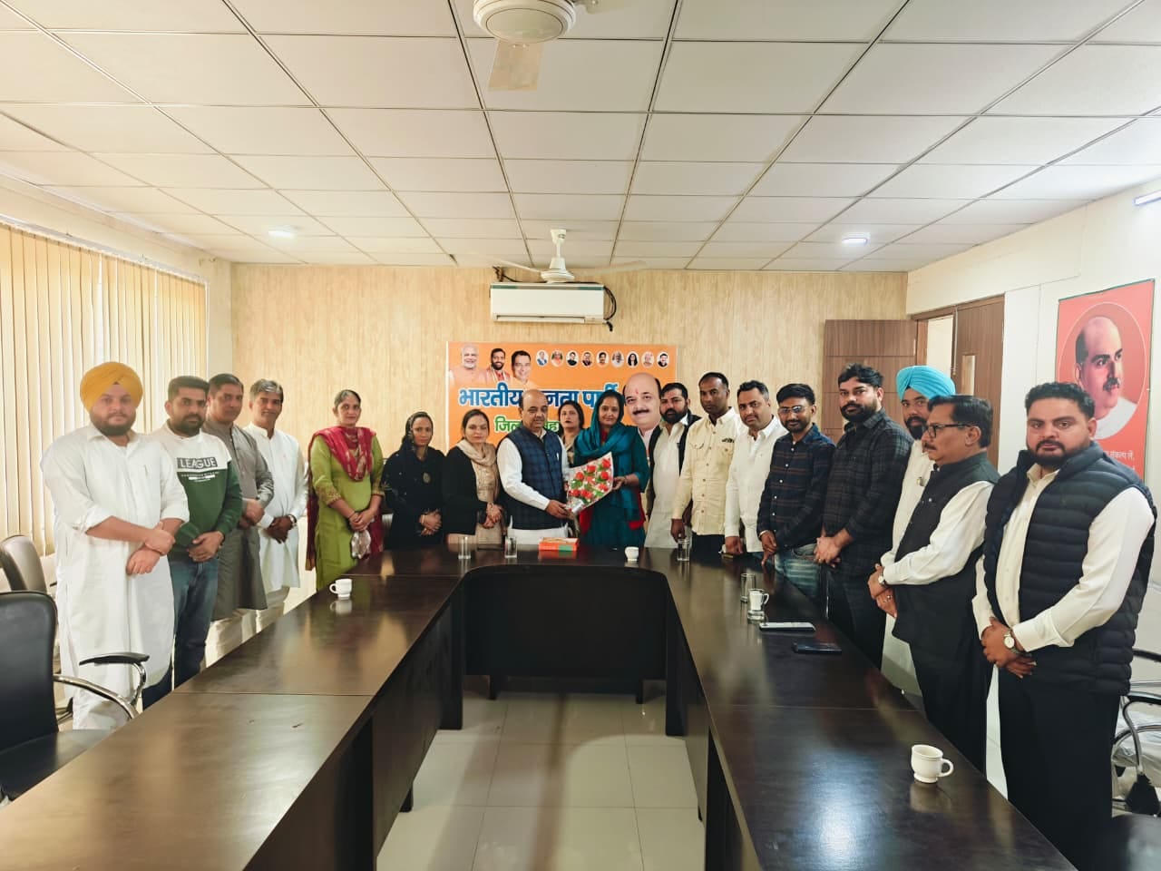 जिला परिषद की विशेष बैठक में मौजूद पार्षद। संवाद जिला परिषद की विशेष बैठक में मौजूद पार्षद। संवाद