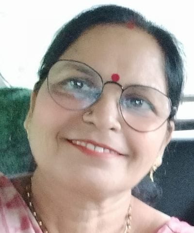महिला अस्पताल बाहर सब्जी की दुकान। जानकारी देते सब्जी बिक्रेता।संवाद महिला अस्पताल बाहर सब्जी की दुकान। जानकारी देते सब्जी बिक्रेता।संवाद