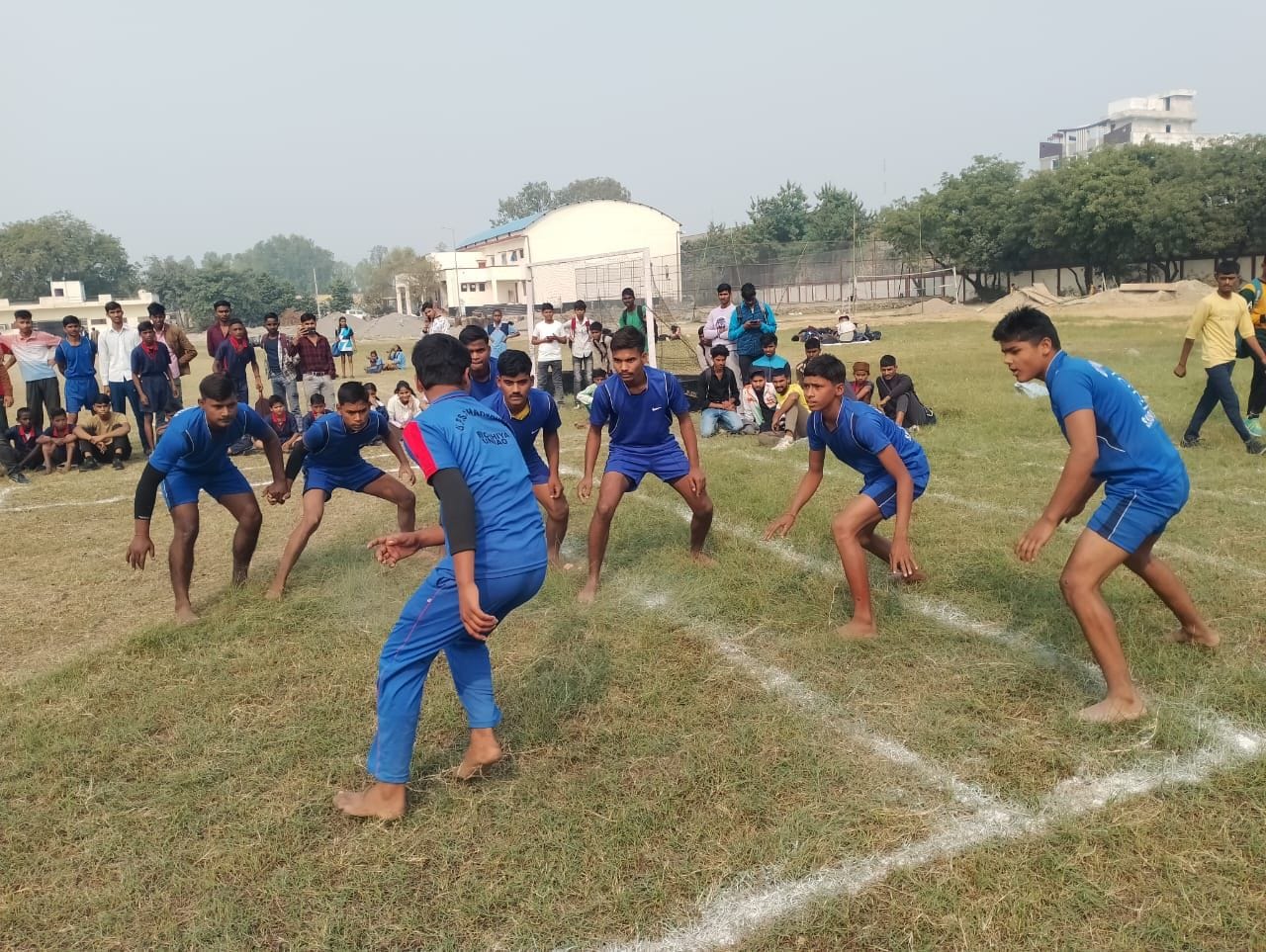 फोटो-16- बैडमिंटन प्रतियोगिता में प्रतिभाग करतीं खिलाड़ी। संवाद फोटो-16- बैडमिंटन प्रतियोगिता में प्रतिभाग करतीं खिलाड़ी। संवाद