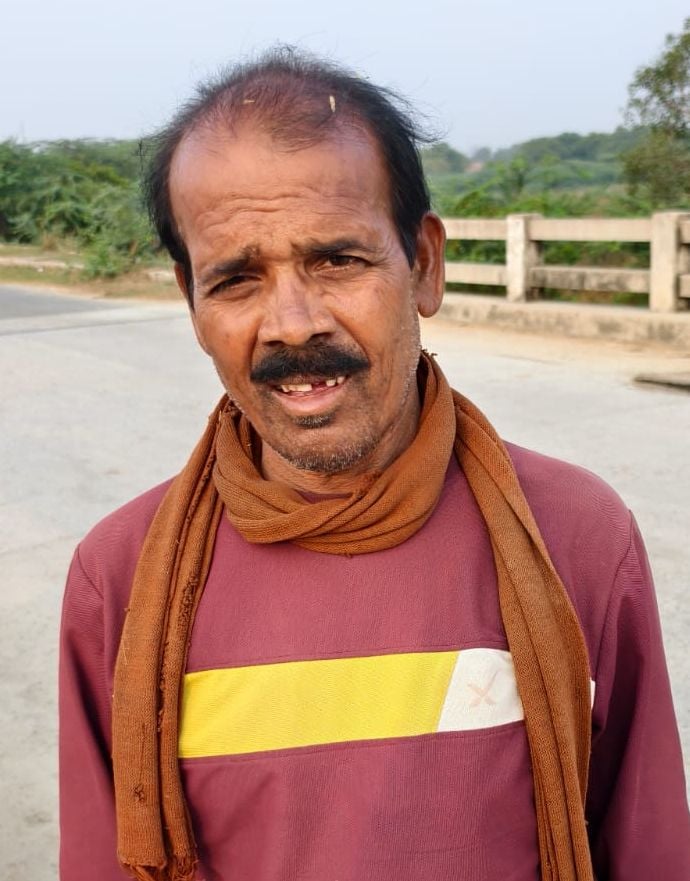 फोटो-25-प्रदूषित पानी आने से पूरी तरह काला हुआ लोन नदी का पानी। संवाद