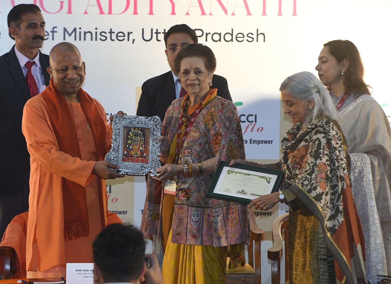 इंदिरा गांधी प्रतिष्ठान में शुक्रवार को हुआ फिक्की फ्लो का राष्ट्रीय अधिवेशन। इंदिरा गांधी प्रतिष्ठान में शुक्रवार को हुआ फिक्की फ्लो का राष्ट्रीय अधिवेशन।