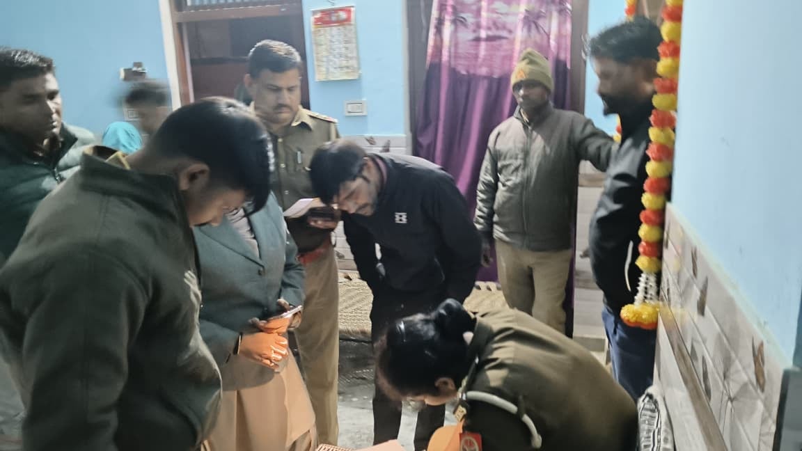 मृतक सविता का फाइल फोटो मृतक सविता का फाइल फोटो