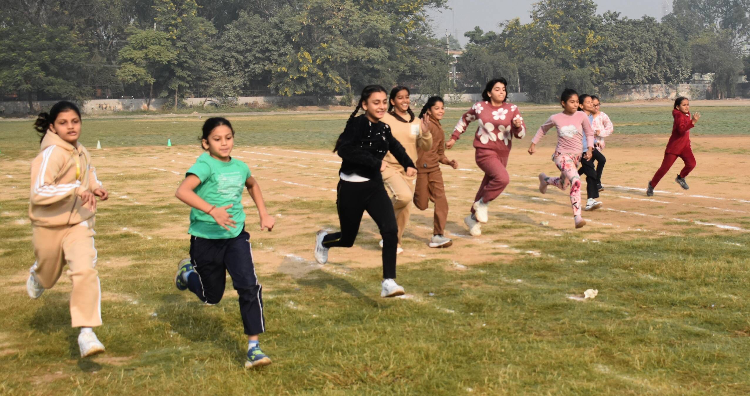 अंबाला सिटी के पुलिस डीएवी स्कूल में आयोजित स्केटिंग प्रतियोगिता में हिस्सा लेती छात्राएं। प्रव अंबाला सिटी के पुलिस डीएवी स्कूल में आयोजित स्केटिंग प्रतियोगिता में हिस्सा लेती छात्राएं। प्रव