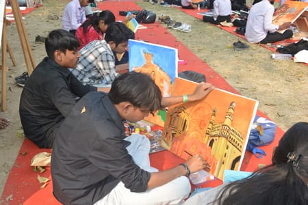 छात्रों ने कैनवास पर उकेरीं प्राकृतिक व सांस्कृतिक धरोहरें छात्रों ने कैनवास पर उकेरीं प्राकृतिक व सांस्कृतिक धरोहरें