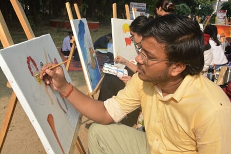 छात्रों ने कैनवास पर उकेरीं प्राकृतिक व सांस्कृतिक धरोहरें छात्रों ने कैनवास पर उकेरीं प्राकृतिक व सांस्कृतिक धरोहरें
