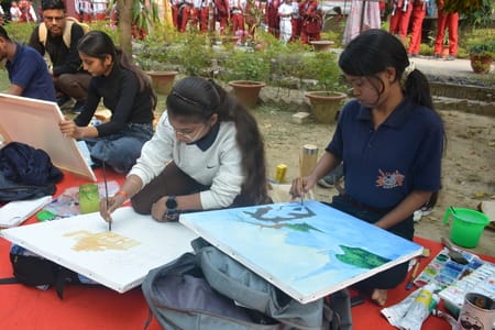 छात्रों ने कैनवास पर उकेरीं प्राकृतिक व सांस्कृतिक धरोहरें छात्रों ने कैनवास पर उकेरीं प्राकृतिक व सांस्कृतिक धरोहरें