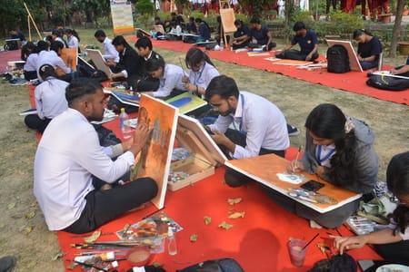 छात्रों ने कैनवास पर उकेरीं प्राकृतिक व सांस्कृतिक धरोहरें छात्रों ने कैनवास पर उकेरीं प्राकृतिक व सांस्कृतिक धरोहरें