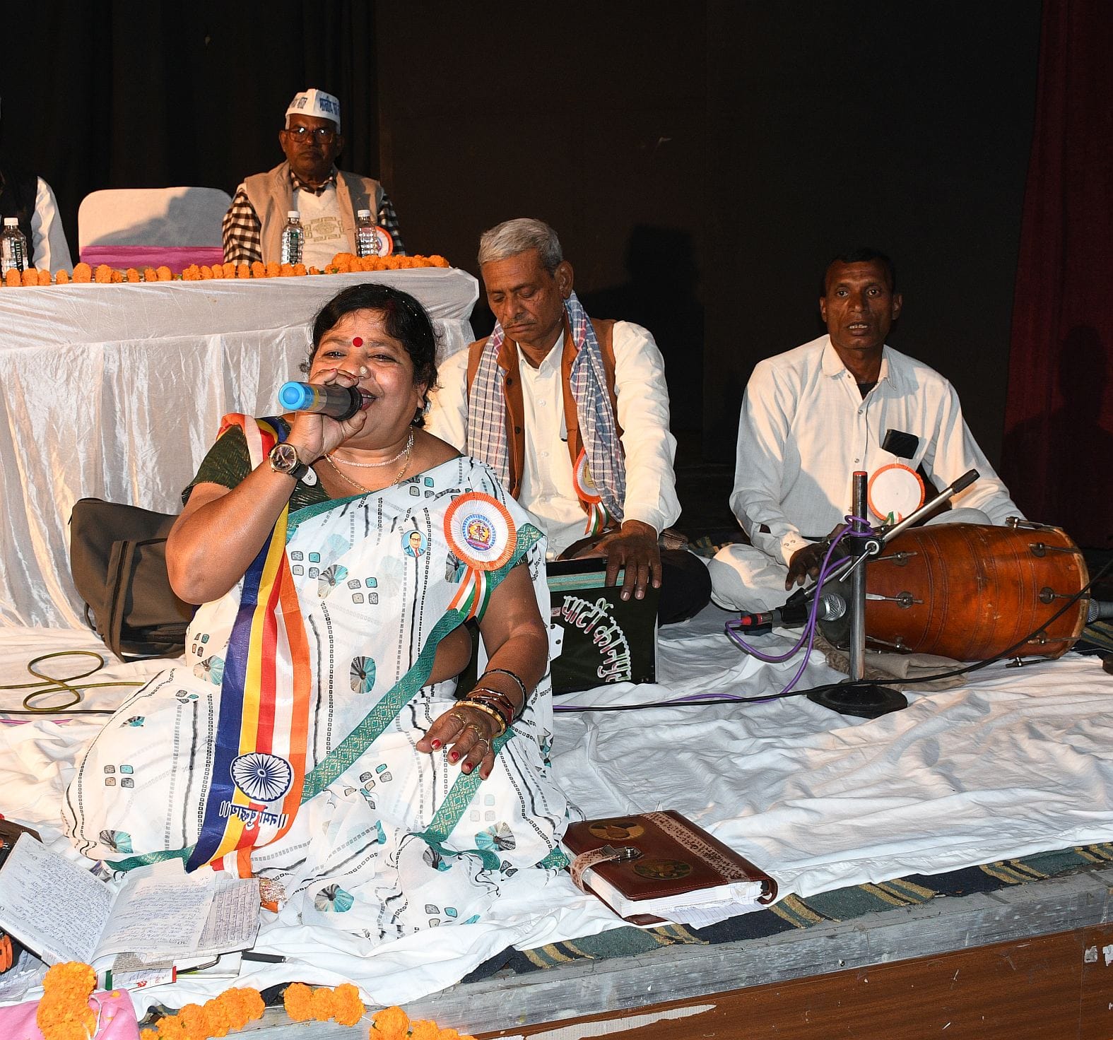 गोमतीनगर सि्थत अंतरराष्ट्रीय बौद्ध शोध संस्थान में शनिवार को वीरांगना झलकारी बाई जयंती और वैवाह गोमतीनगर सि्थत अंतरराष्ट्रीय बौद्ध शोध संस्थान में शनिवार को वीरांगना झलकारी बाई जयंती और वैवाह