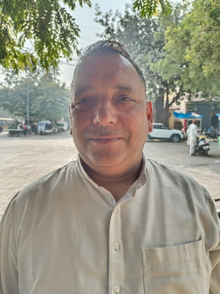 24 नई सब्जी मंडी में रखा टमाटर । संवाद 24 नई सब्जी मंडी में रखा टमाटर । संवाद