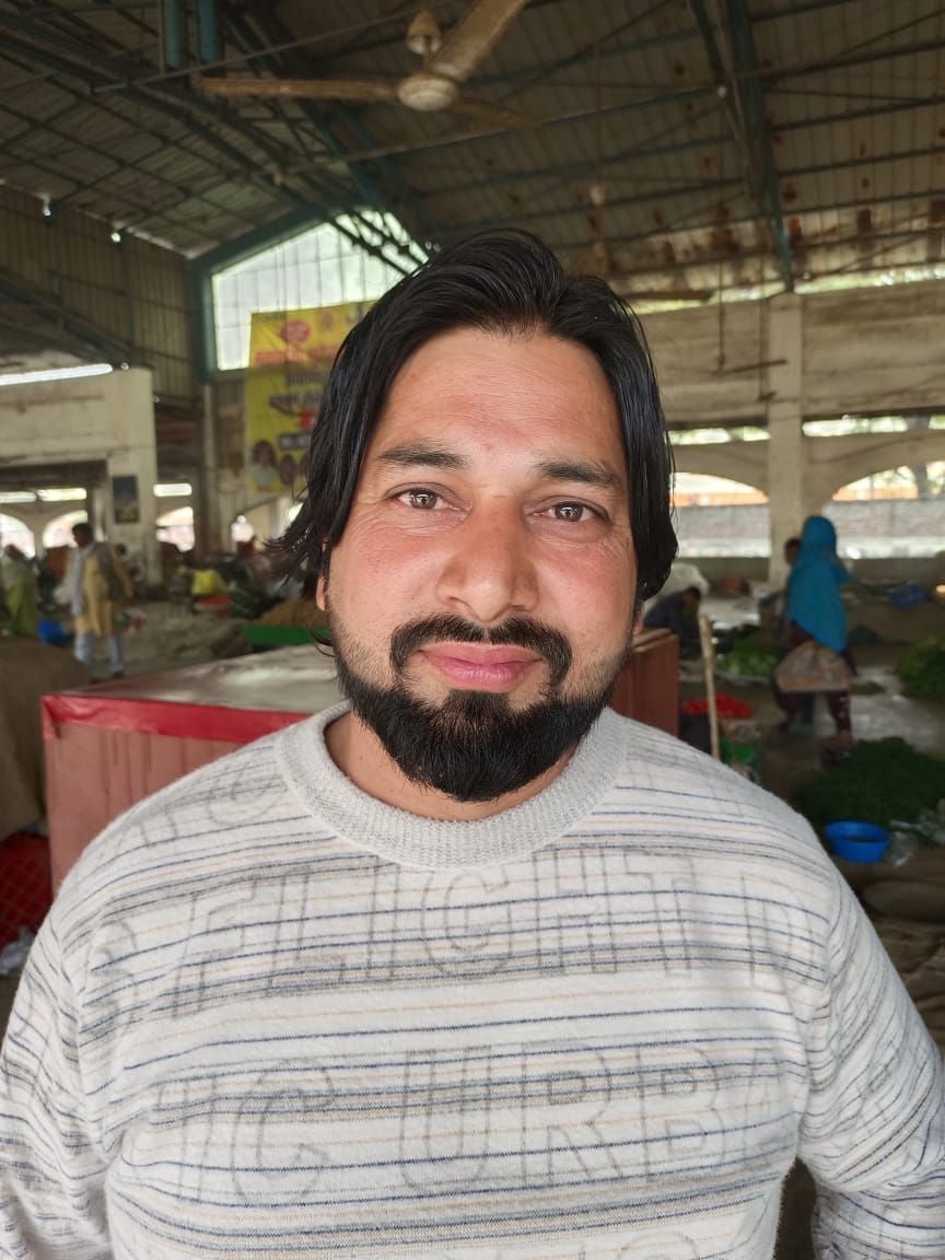 24 नई सब्जी मंडी में रखा टमाटर । संवाद 24 नई सब्जी मंडी में रखा टमाटर । संवाद