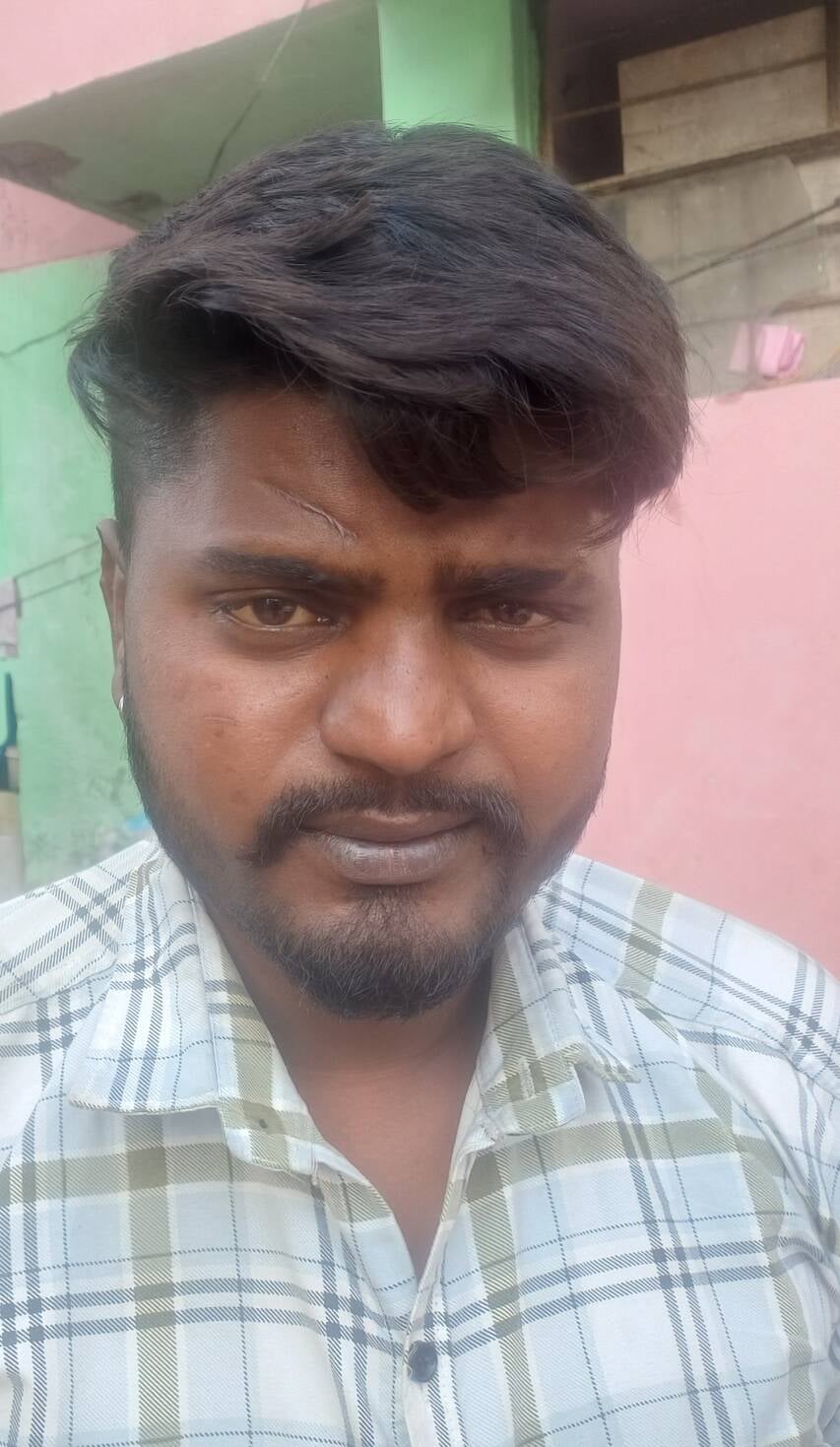 अंबाला छावनी के घसीटपुर स्थित वाटर ट्रीटमेंट प्लांट के सामने सड़क पर पड़ी मिट्टी। संवाद