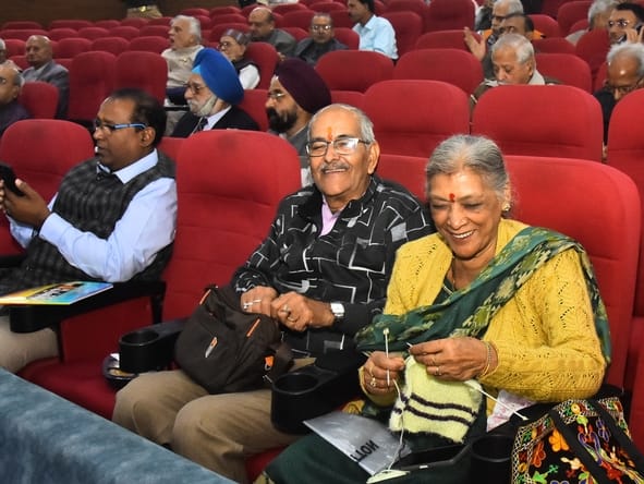 वरिष्ठ नागरिक महासमिति का अधिवेशन। वरिष्ठ नागरिक महासमिति का अधिवेशन।
