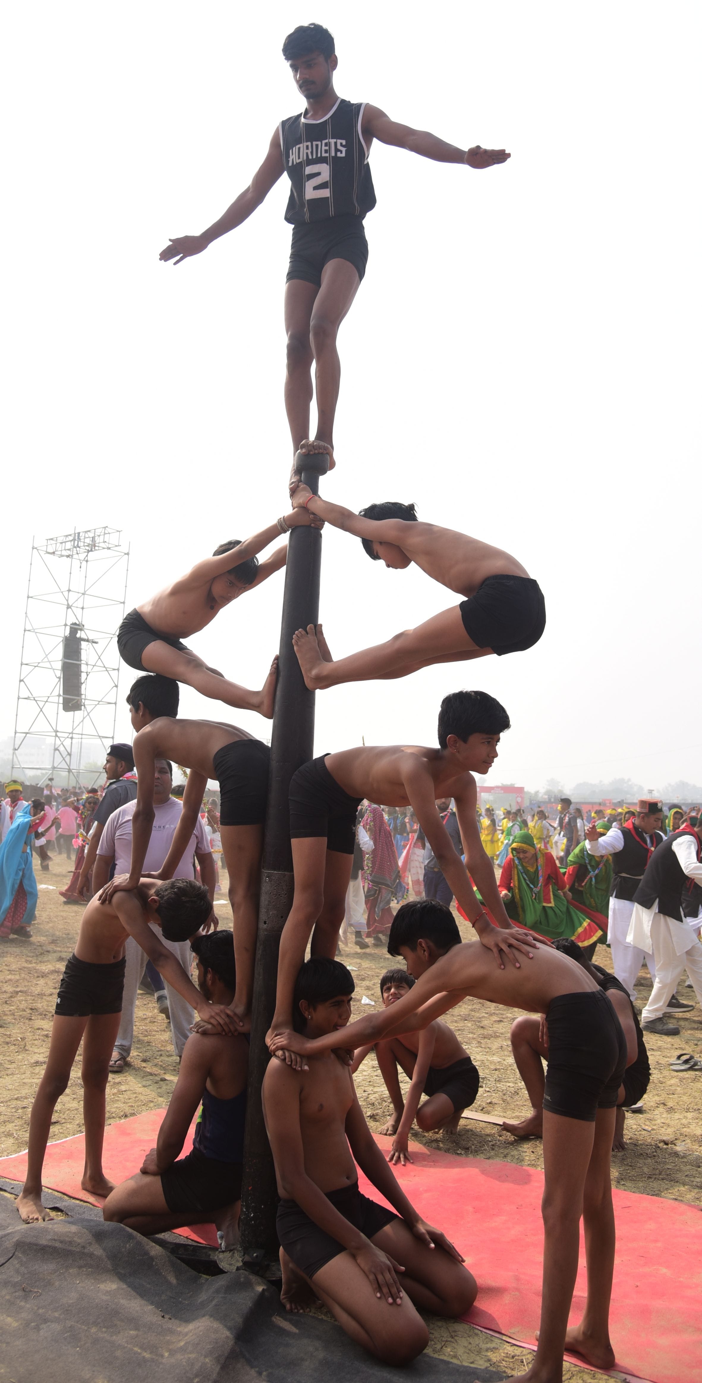 वृंदावन स्थित डिफेंस एक्सपो ग्राउंड में रविवार से शुरू हुए 19वें भारत स्काउट्स एंड गाइड्स के सा वृंदावन स्थित डिफेंस एक्सपो ग्राउंड में रविवार से शुरू हुए 19वें भारत स्काउट्स एंड गाइड्स के सा