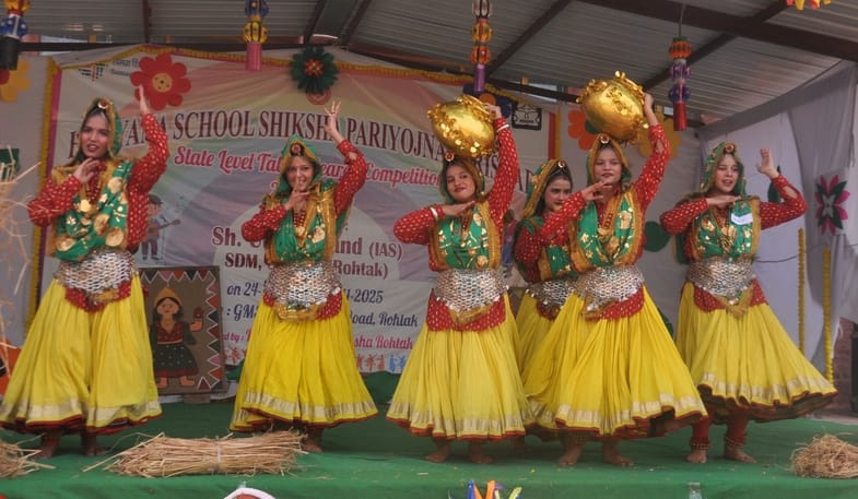 37...रोहतक के भिवानी रोड राजकीय मॉडल संस्कृति वरिष्ठ माध्यमिक विद्यालय में आयोजित राज्यस्तरीय प 37...रोहतक के भिवानी रोड राजकीय मॉडल संस्कृति वरिष्ठ माध्यमिक विद्यालय में आयोजित राज्यस्तरीय प