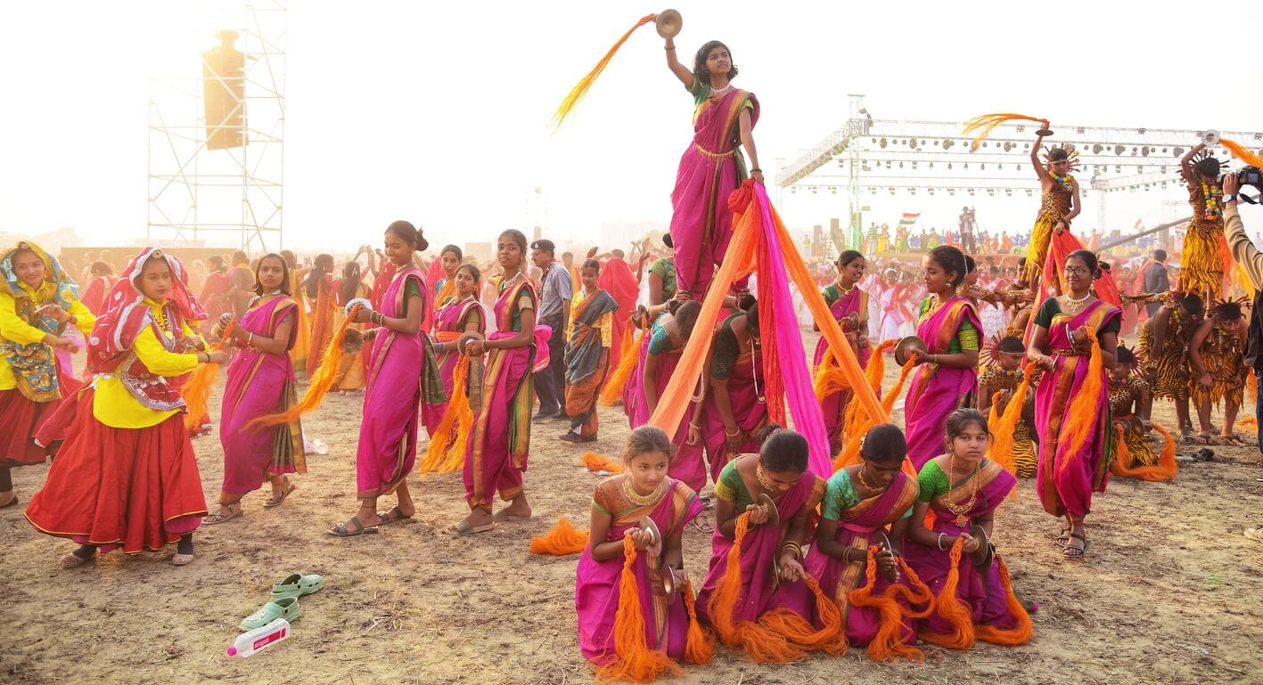 राज्यपाल ने स्काउट गाइड का ध्वजारोहण कर जंबूरी का औपचारिक उद्घाटन किया। राज्यपाल ने स्काउट गाइड का ध्वजारोहण कर जंबूरी का औपचारिक उद्घाटन किया।