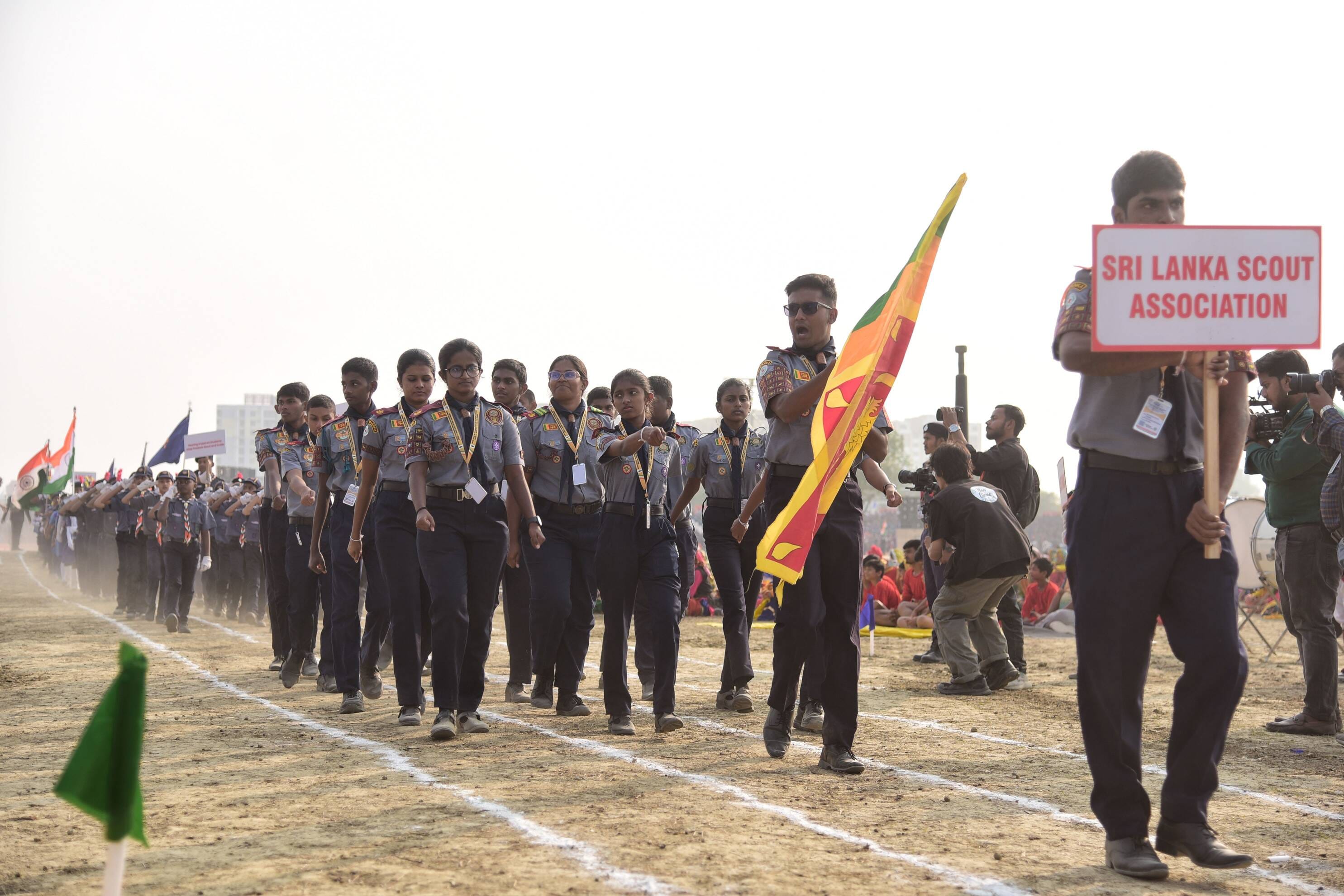 राज्यपाल ने स्काउट गाइड का ध्वजारोहण कर जंबूरी का औपचारिक उद्घाटन किया। राज्यपाल ने स्काउट गाइड का ध्वजारोहण कर जंबूरी का औपचारिक उद्घाटन किया।
