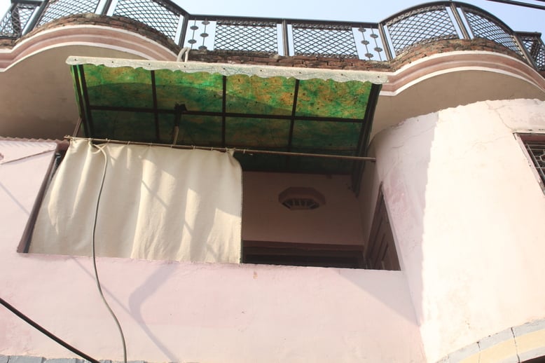 20 फुटा रोड श्यामनगर में स्थित एक शादी समारोह से पहले हुए कार्यक्रम के दौरान हर्ष फायरिंग में 