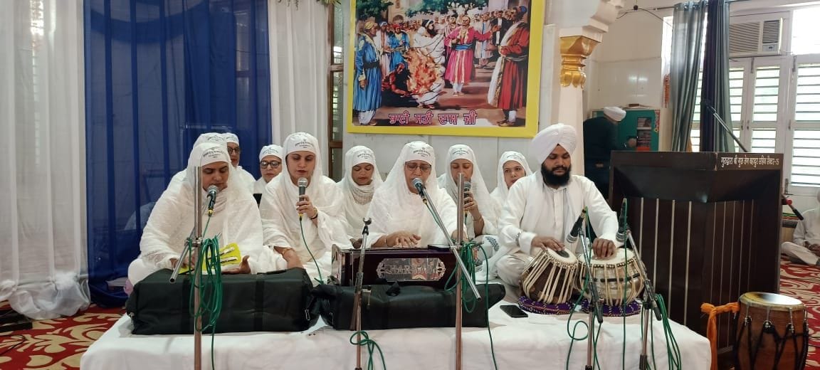 फोटो 13- सोनीपत के सेक्टर-15 स्थित गुरुद्वारा श्री गुरु तेग बहादुर साहिब में शहीदी दिवस पर आयोज