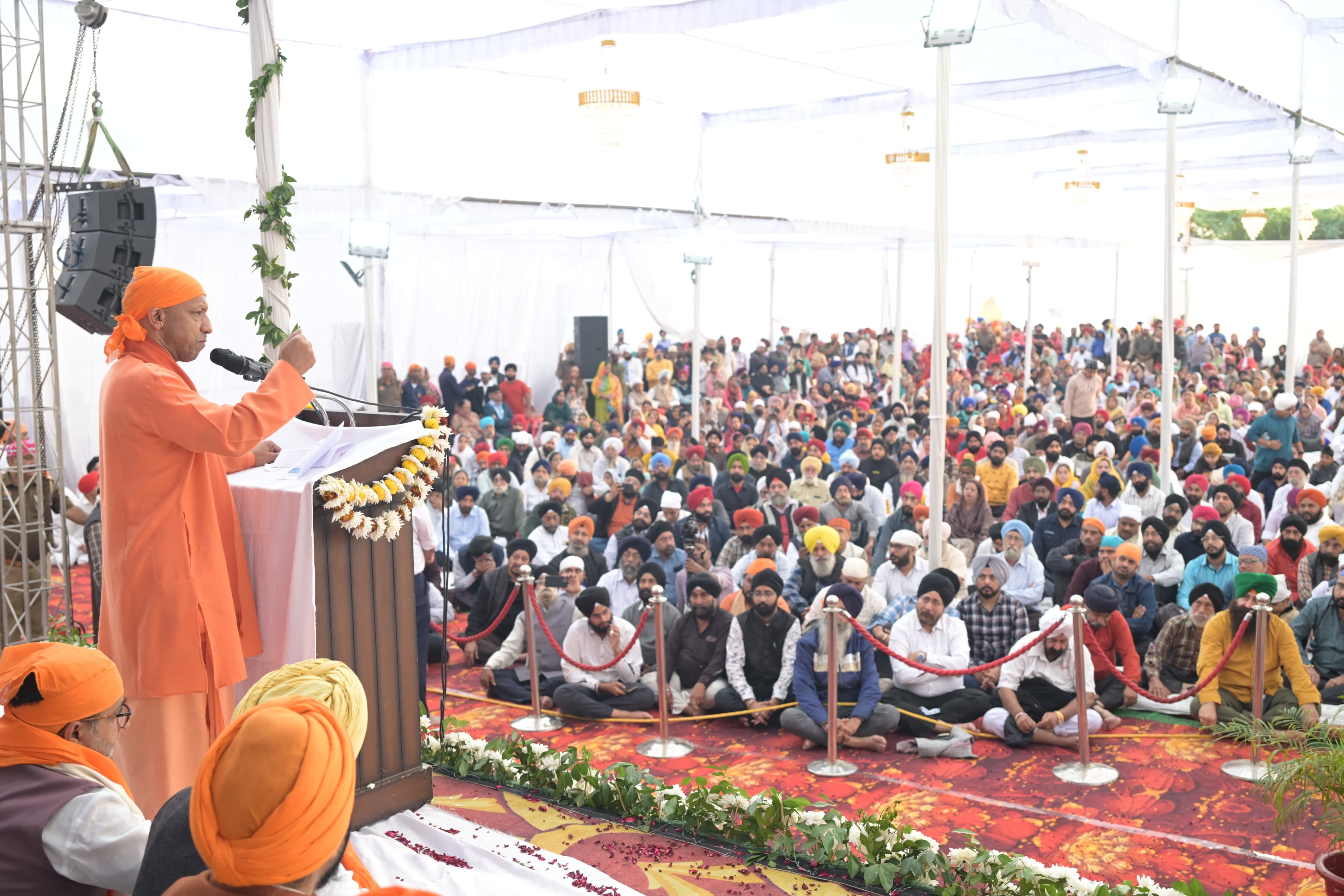 गुरु तेग बहादुर महाराज के 350वें शहीदी दिवस के अवसर पर शबाग के डीएवी कॉलेज में आयोजित विशेष गुर