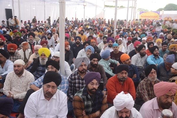 गुरु तेग बहादुर महाराज के 350वें शहीदी दिवस के अवसर पर शबाग के डीएवी कॉलेज में आयोजित विशेष गुर