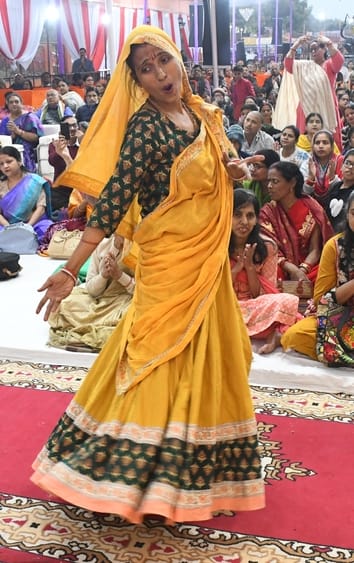 श्री खाटू श्याम मंदिर में श्रीमद्भागवत कथा के चौथे दिन कथावाचक किरीट भाई ने भक्त प्रहलाद की कथा