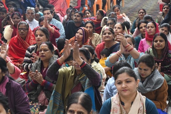 श्री खाटू श्याम मंदिर में श्रीमद्भागवत कथा के चौथे दिन कथावाचक किरीट भाई ने भक्त प्रहलाद की कथा