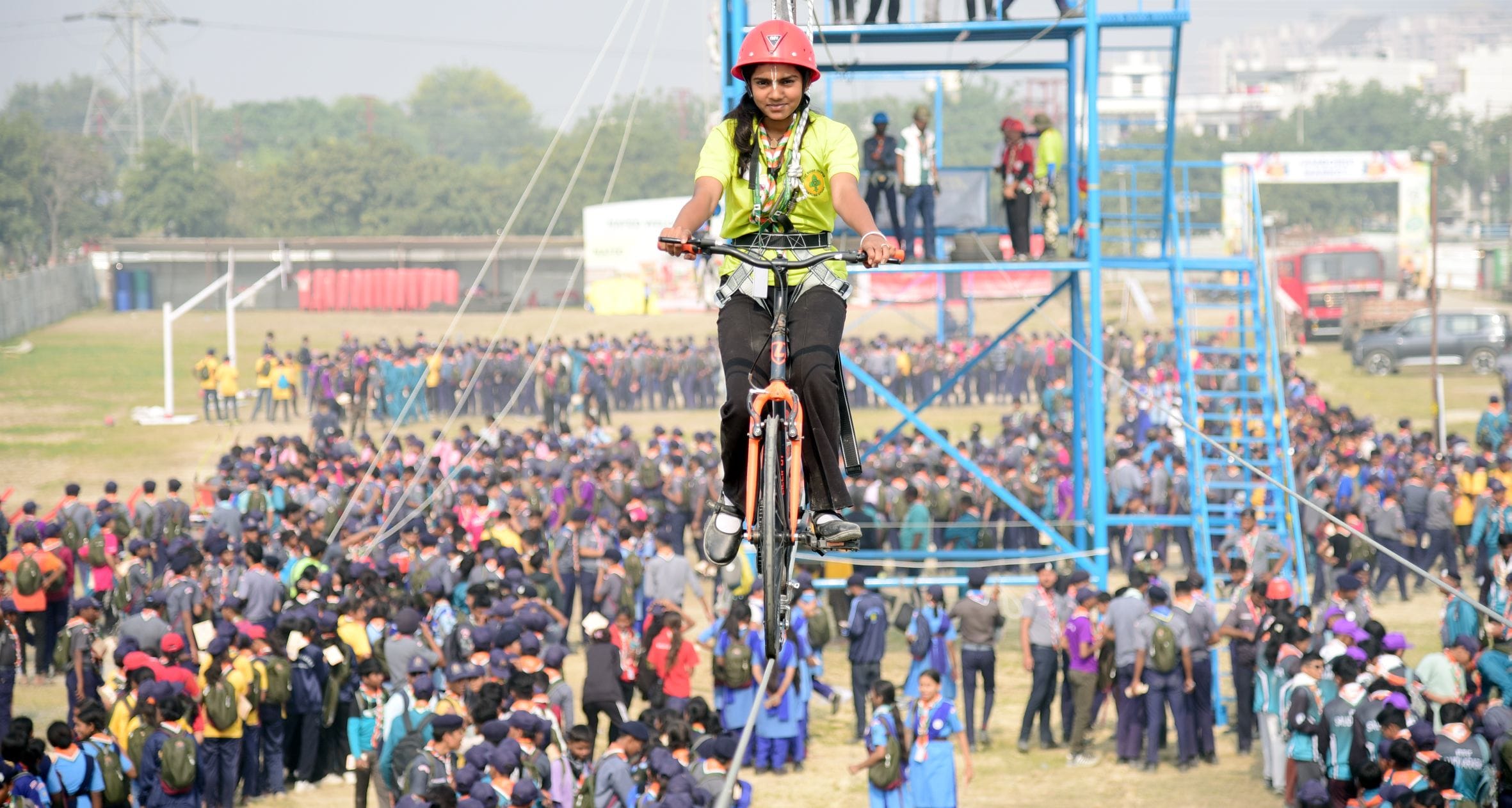 वृंदावन स्थित डिफेंस एक्सपो ग्राउंड में 19वें राष्ट्रीय जंबूरी में मंगलवार का दिन एडवेंचर जोन क