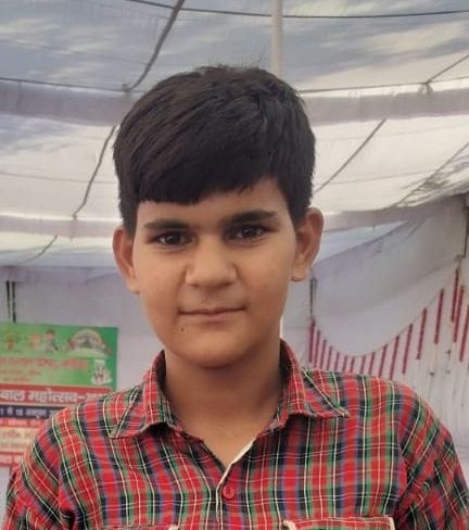 26जेएनडी32 : अर्जुन स्टेडियम के मैदान में लगा बास्केटबॉल पोल जिसकी हालत सही मिली। संवाद