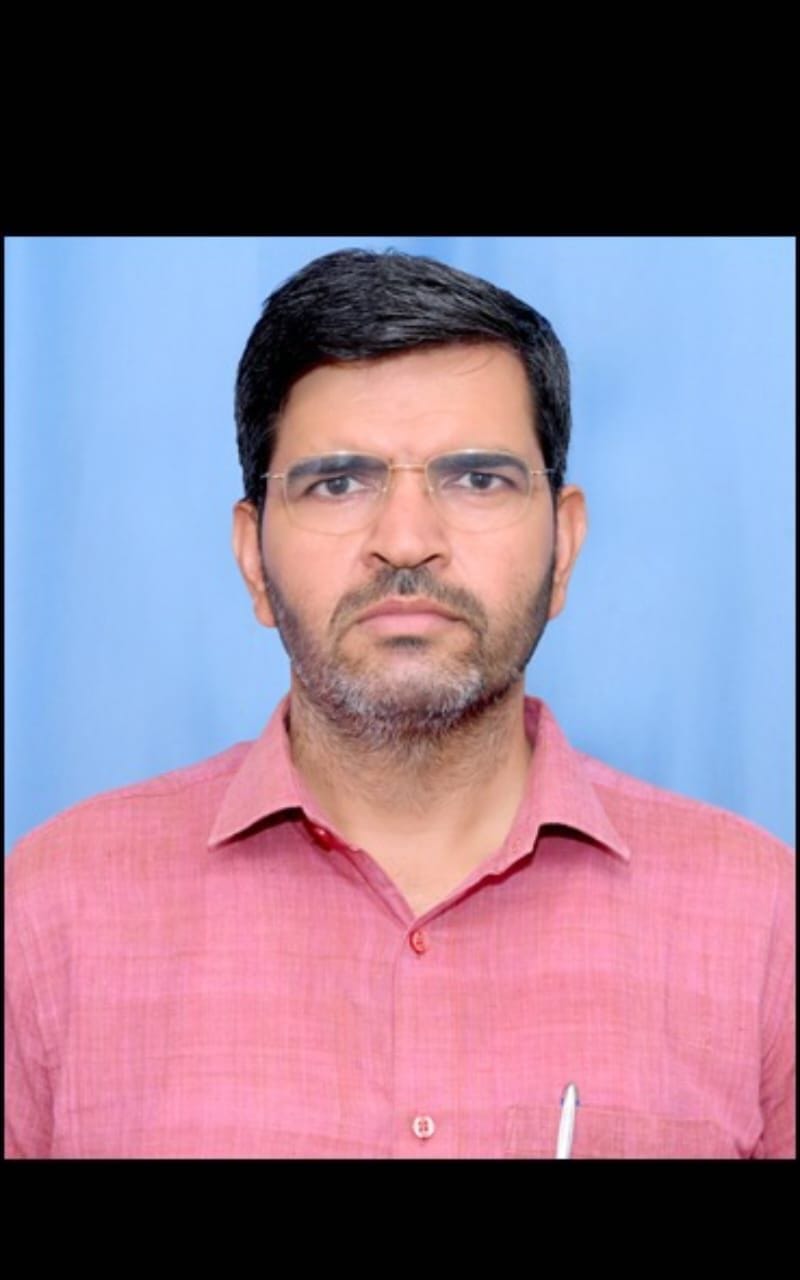 27जेएनडी10: शहर के रेलवे जंक्शन से नदारद पुलिस कर्मी। संवाद 27जेएनडी10: शहर के रेलवे जंक्शन से नदारद पुलिस कर्मी। संवाद
