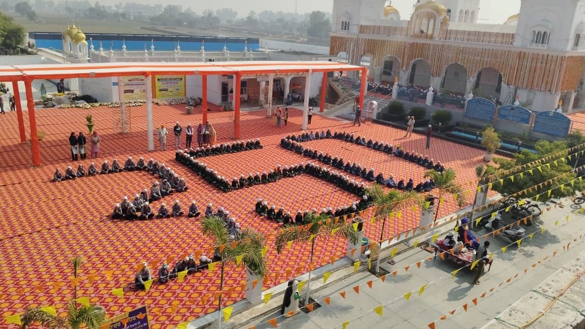27जेएनडी32: 350वीं शहीदी शताब्दी समागम का पांडाल सजाकर की तैयारी। स्रोत आयोजक 27जेएनडी32: 350वीं शहीदी शताब्दी समागम का पांडाल सजाकर की तैयारी। स्रोत आयोजक