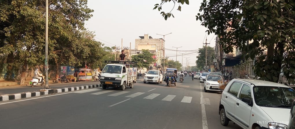 ऑटो की लाइट टूटी हुई