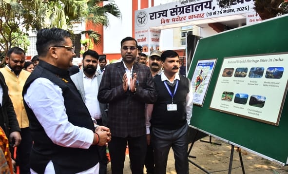 विश्व धरोहर सप्ताह के तहत आयोजित प्रतियोगिताओं के विजेताओं को मुख्य अतिथि संस्कृति एवं पर्यटन म विश्व धरोहर सप्ताह के तहत आयोजित प्रतियोगिताओं के विजेताओं को मुख्य अतिथि संस्कृति एवं पर्यटन म