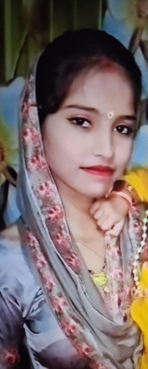 34...पीजीआई में काहनी गांव के घायल युवक साहिल से मिलने पहुंची जनवादी महिला समिति की सदस्य। स्रा 34...पीजीआई में काहनी गांव के घायल युवक साहिल से मिलने पहुंची जनवादी महिला समिति की सदस्य। स्रा