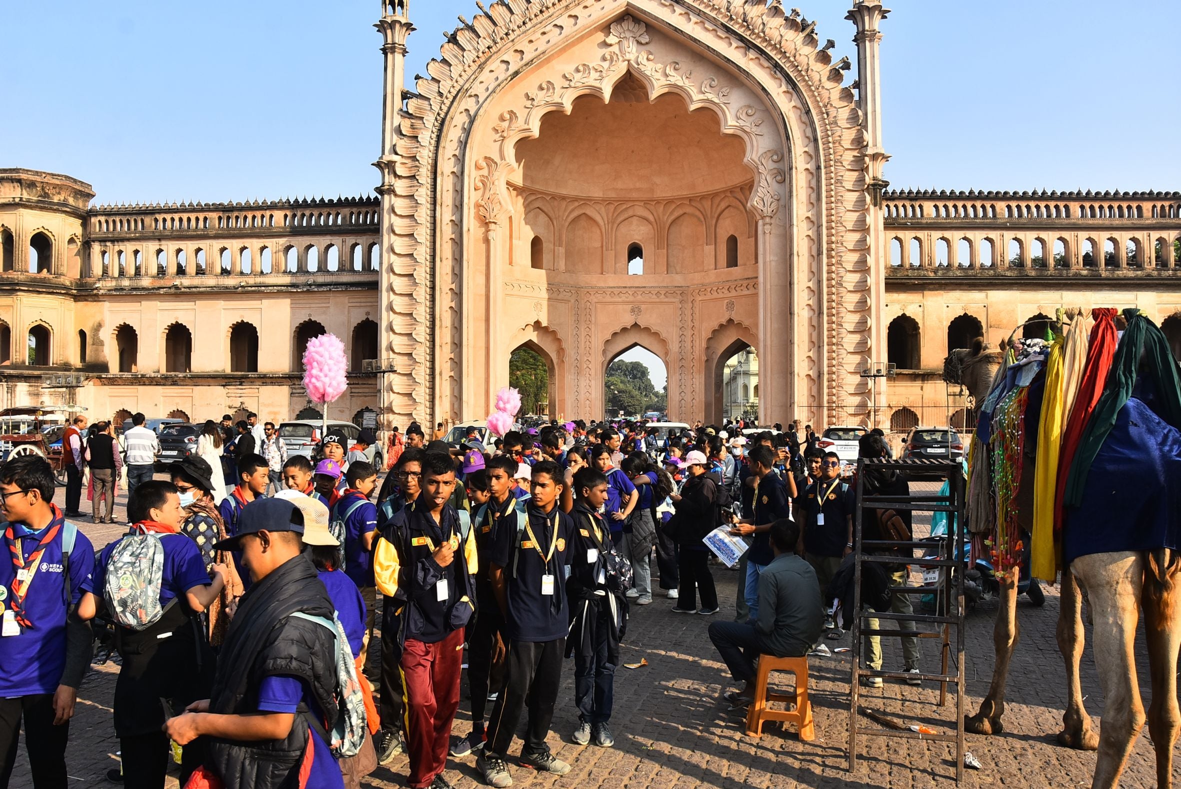 अवध की संस्कृति, खानपान व परिधान से रूबरू हुए 300 विदेशी स्काउट-गाइड अवध की संस्कृति, खानपान व परिधान से रूबरू हुए 300 विदेशी स्काउट-गाइड
