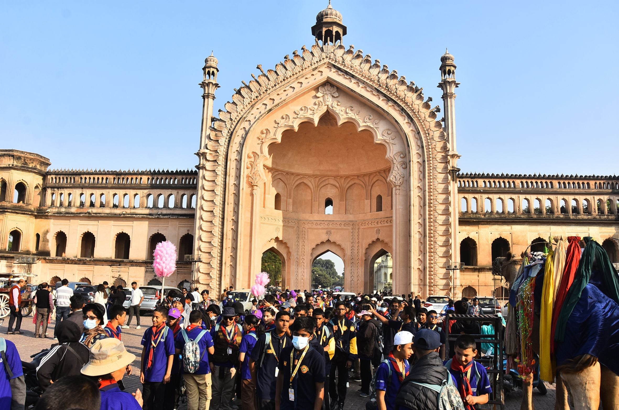 अवध की संस्कृति, खानपान व परिधान से रूबरू हुए 300 विदेशी स्काउट-गाइड अवध की संस्कृति, खानपान व परिधान से रूबरू हुए 300 विदेशी स्काउट-गाइड