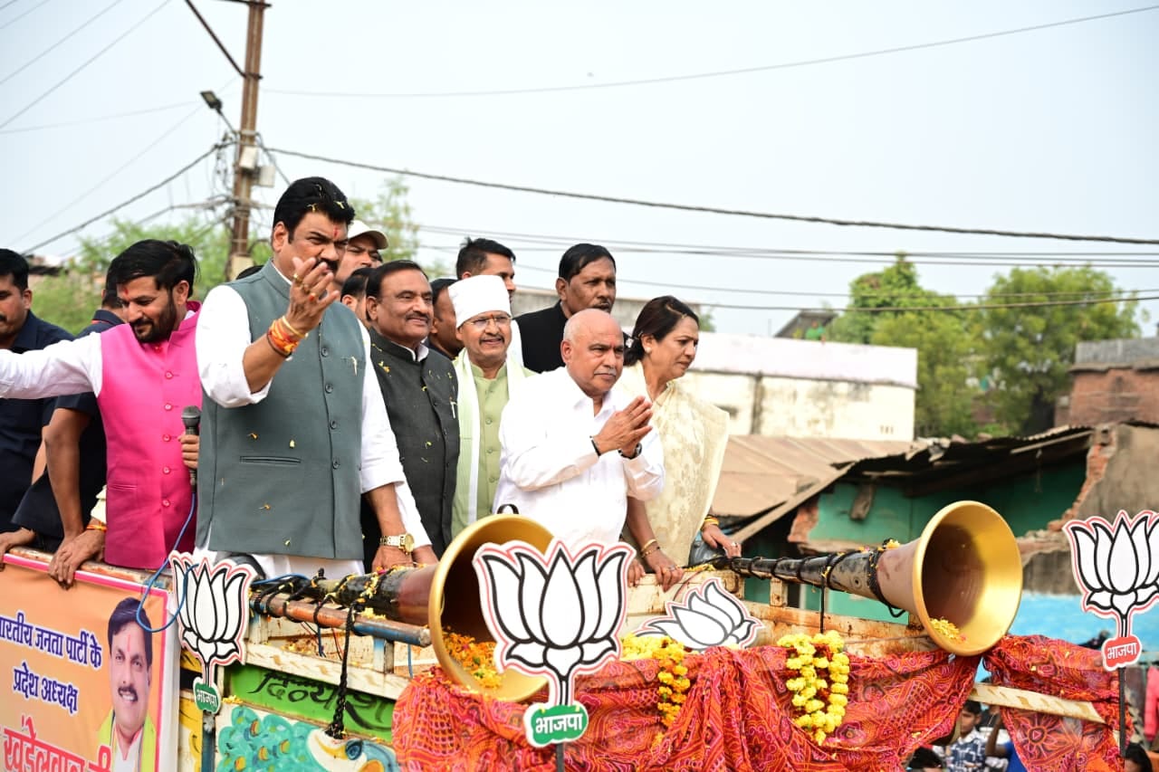 बीजेपी अध्यक्ष के दौरे की तस्वीरें बीजेपी अध्यक्ष के दौरे की तस्वीरें