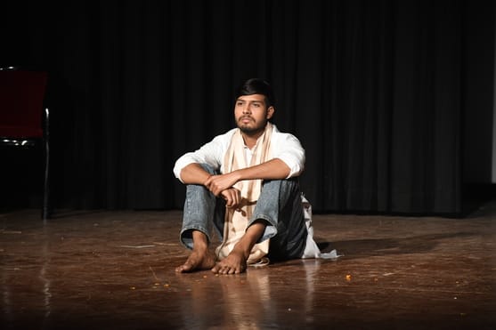 डर और पीपल का पेड़ मंचन से की व्यवस्था पर चोट डर और पीपल का पेड़ मंचन से की व्यवस्था पर चोट