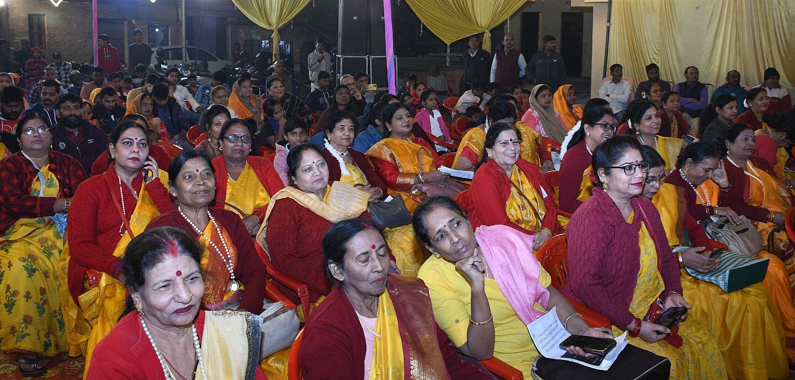 इंदिरानगर के अमराई गांव में बृहस्पतिवार को 110वें धनुष यज्ञ महोत्सव का शुभारंभ हुआ।