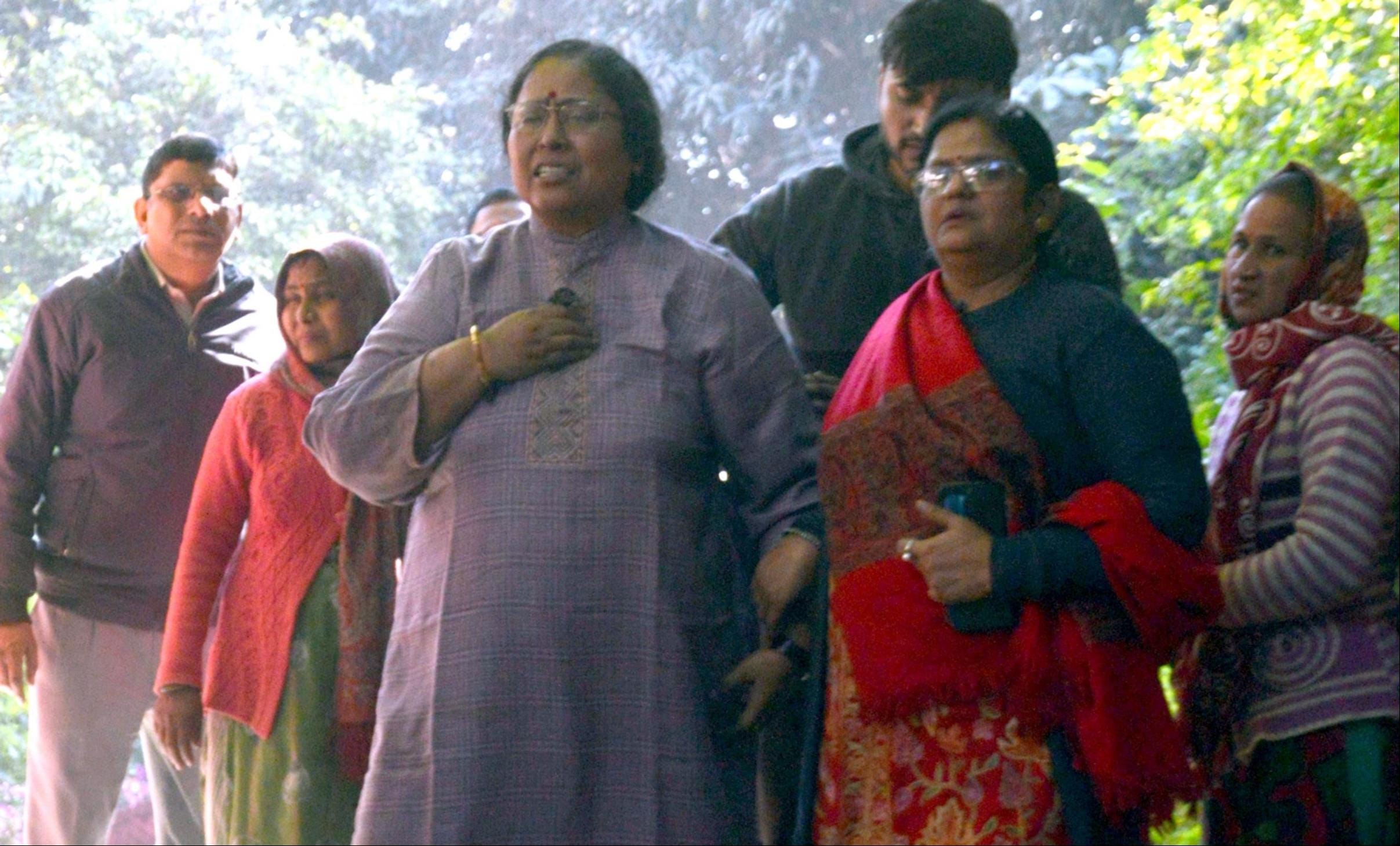 बिजनौर के मॉडर्न ऐरा पब्लिक स्कूल की प्रधानाचार्या के आवास में लगी आग में झुलसने से उनकी मां 