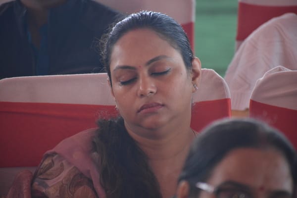 ब्रह्माकुमारीज के समारोह में मौजूद राष्ट्रपति द्रौपदी मुर्मू, राज्यपाल आनंदीबेन पटेल, मुख्यमंत्