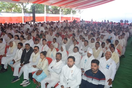 ब्रह्माकुमारीज के समारोह में मौजूद राष्ट्रपति द्रौपदी मुर्मू, राज्यपाल आनंदीबेन पटेल, मुख्यमंत्