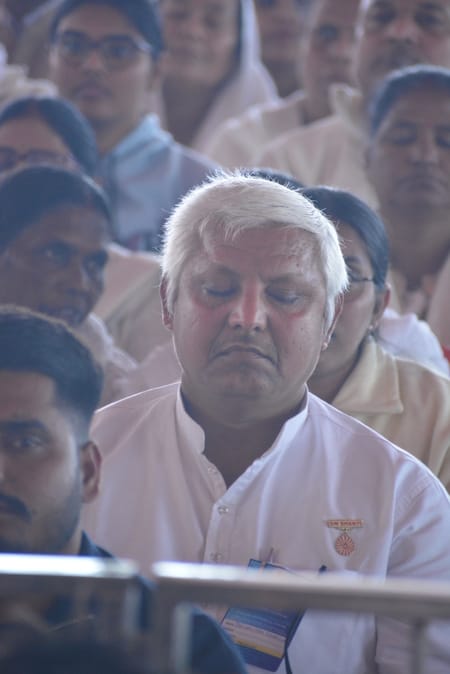 ब्रह्माकुमारीज के समारोह में मौजूद राष्ट्रपति द्रौपदी मुर्मू, राज्यपाल आनंदीबेन पटेल, मुख्यमंत्