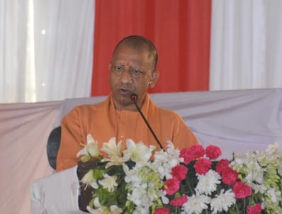 ब्रह्माकुमारीज के समारोह में मौजूद राष्ट्रपति द्रौपदी मुर्मू, राज्यपाल आनंदीबेन पटेल, मुख्यमंत्