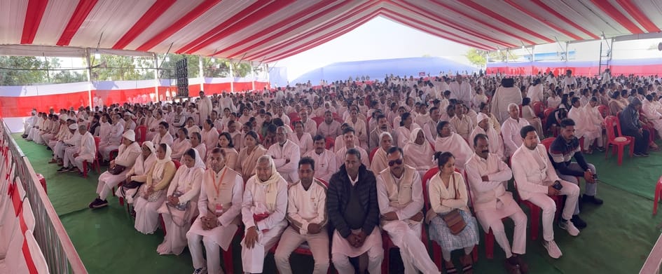 ब्रह्माकुमारीज के समारोह में मौजूद राष्ट्रपति द्रौपदी मुर्मू, राज्यपाल आनंदीबेन पटेल, मुख्यमंत्