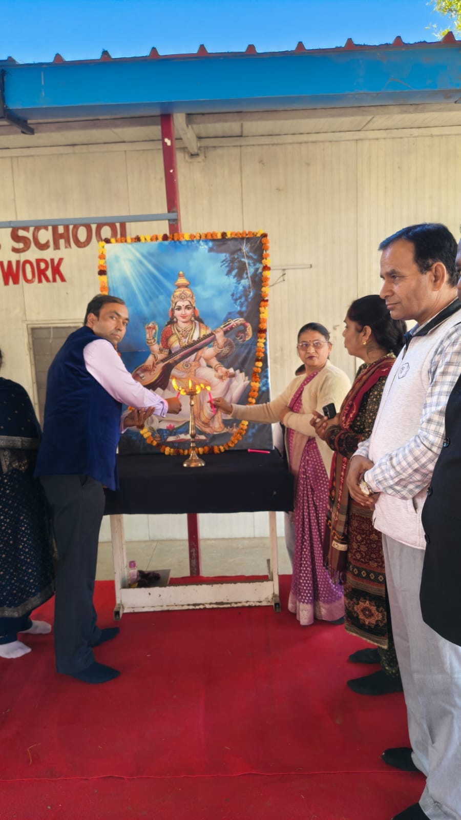 नारायणगढ़ के राजकीय मॉडल संस्कृति वरिष्ठ माध्यमिक स्कूल में मिशन बुनियाद और हरियाणा सुपर-100 जा