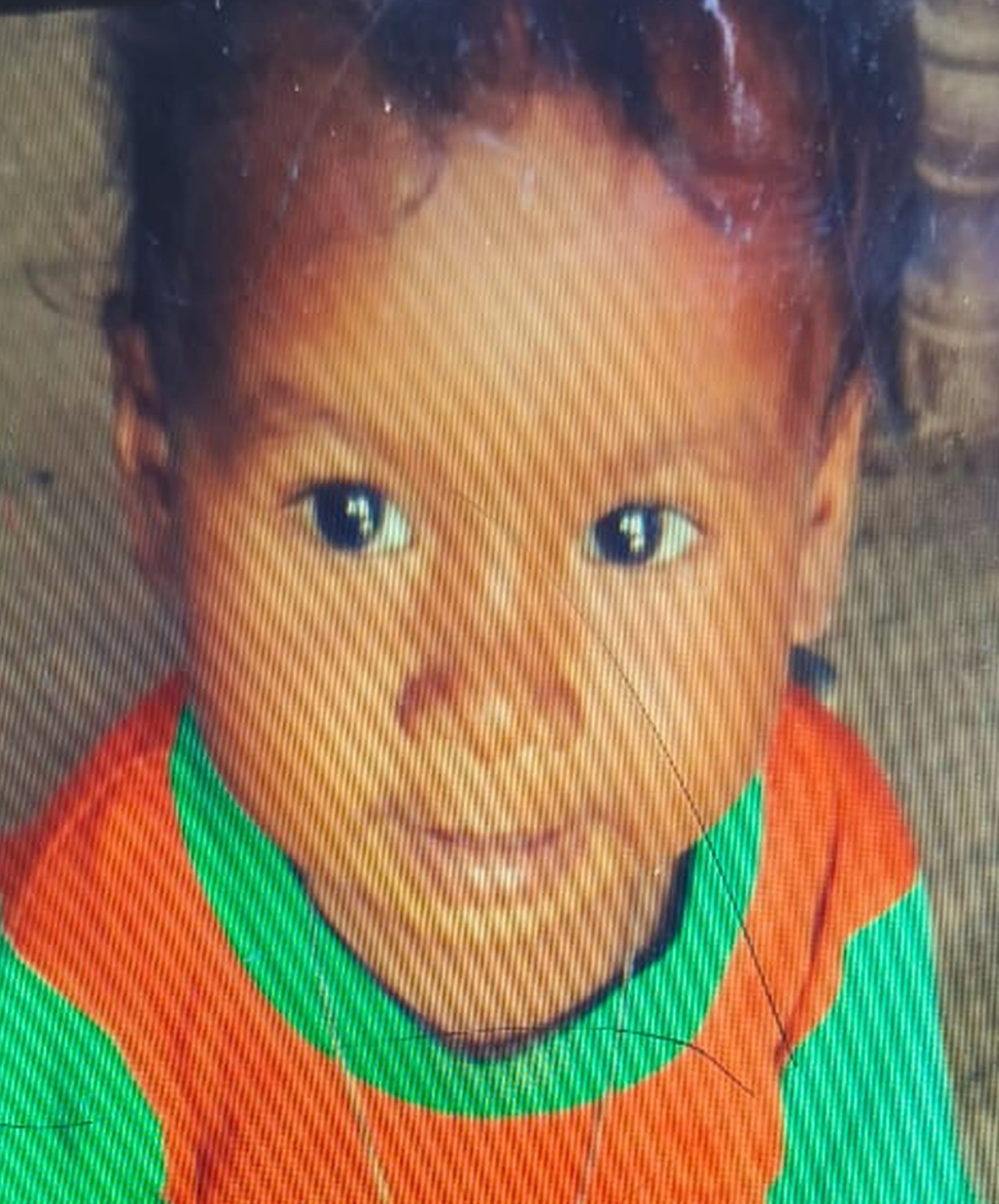 बलरामपुर के रेहरापुरवा झौहना गांव में रोते-बिलखते परिजन।-संवाद